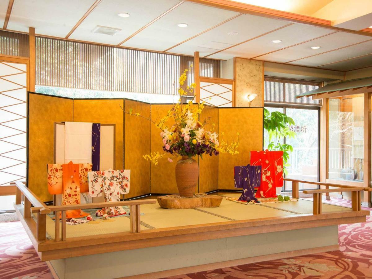 ホテル 榊原館 津市 エクステリア 写真