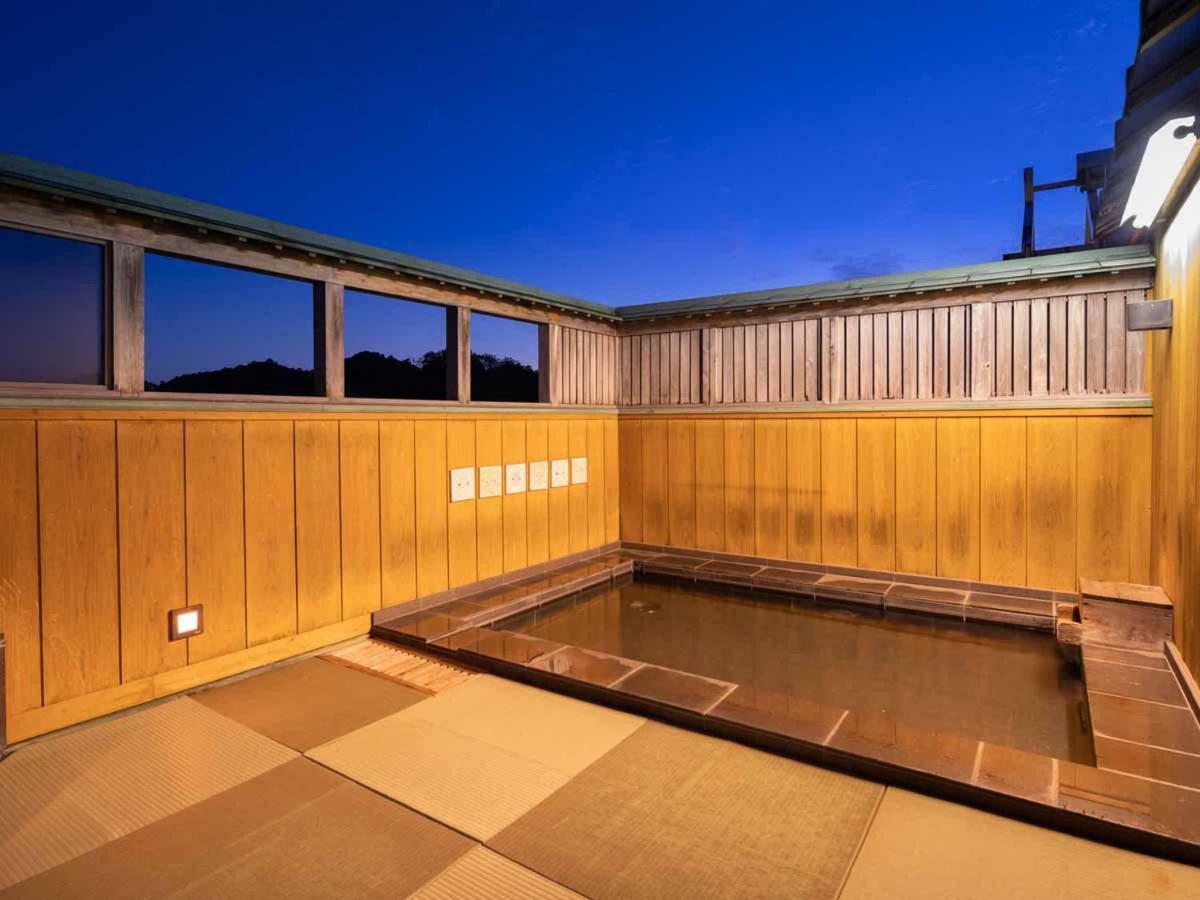 ホテル 榊原館 津市 エクステリア 写真