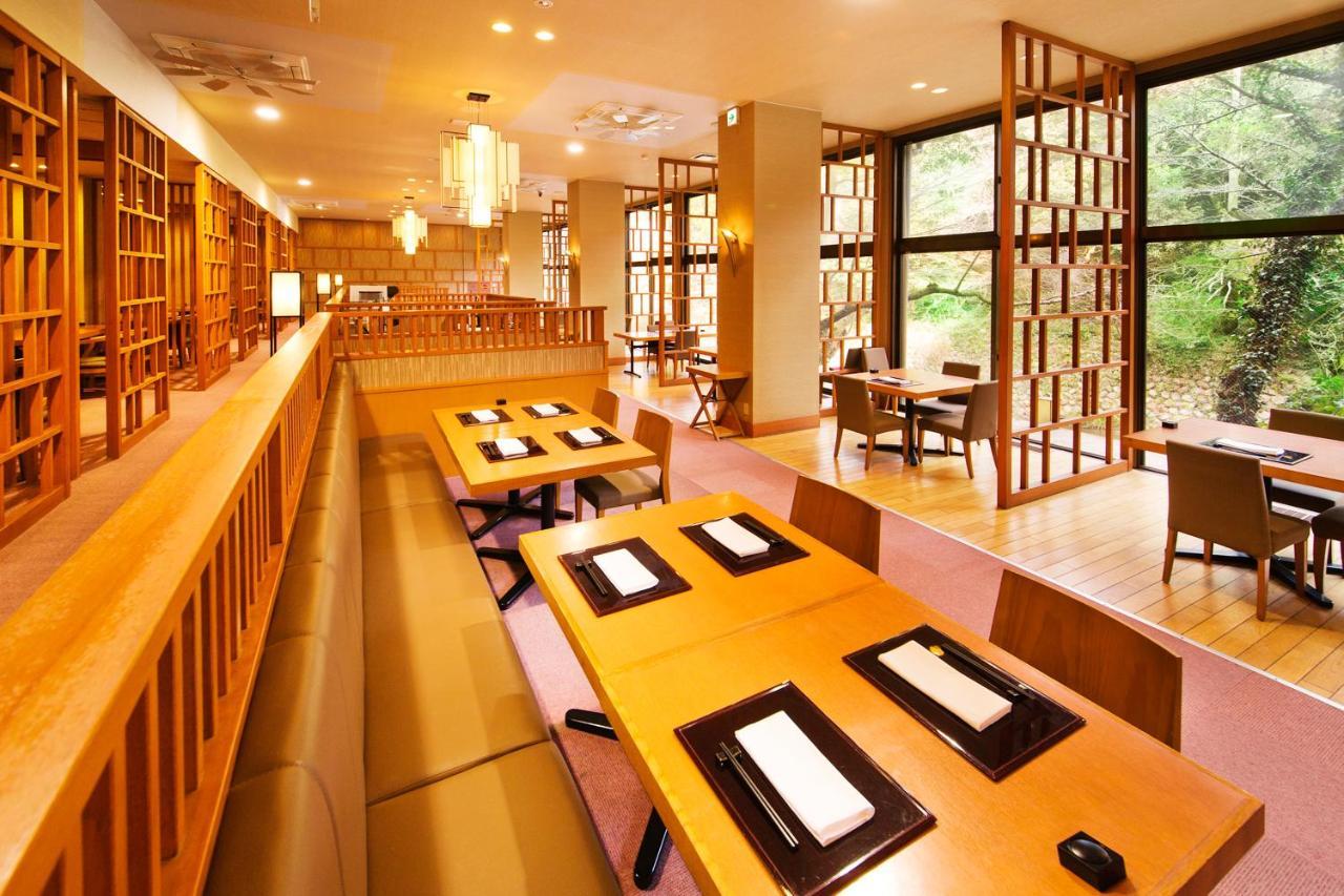 ホテル 榊原館 津市 エクステリア 写真